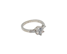 Load image into Gallery viewer, Sterling Silver Round Cut Diamond Ring
