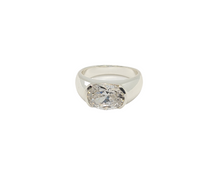 Load image into Gallery viewer, Cubic Zirconia Oval Stone Ring
