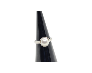 Sterling Silver Pearl ring