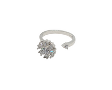 Load image into Gallery viewer, Sterling Silver Flower Ring
