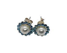 Charger l&#39;image dans la galerie, Swarovski Pearl &quot;December Blue Zircon&quot; Birthstone Earring
