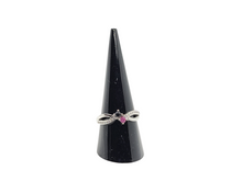 Charger l&#39;image dans la galerie, Sterling Silver Infinity Sapphire Stone Ring
