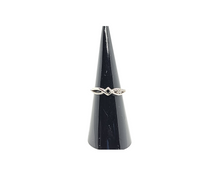 Charger l&#39;image dans la galerie, Cubic Zirconia Ring
