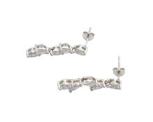 Load image into Gallery viewer, Sterling Silver Leaf Shape Stud Earring
