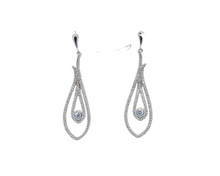 Charger l&#39;image dans la galerie, Sterling Silver Stud Earring with Faceted Stone
