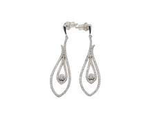 Charger l&#39;image dans la galerie, Sterling Silver Stud Earring with Faceted Stone
