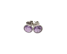 Charger l&#39;image dans la galerie, Sterling Silver Round Shape &quot;Amethyst&quot; Stone Stud Earring
