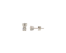 Charger l&#39;image dans la galerie, White Gold Diamond Solitaire Stud Earrings
